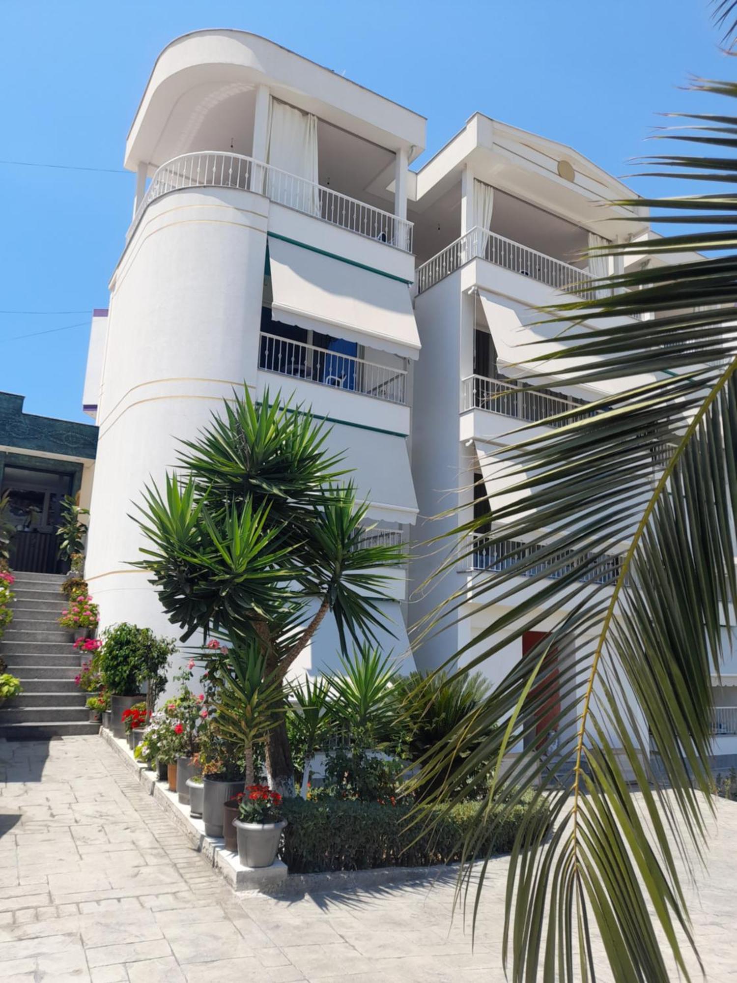 Vila Marjana Sarandë Exteriör bild