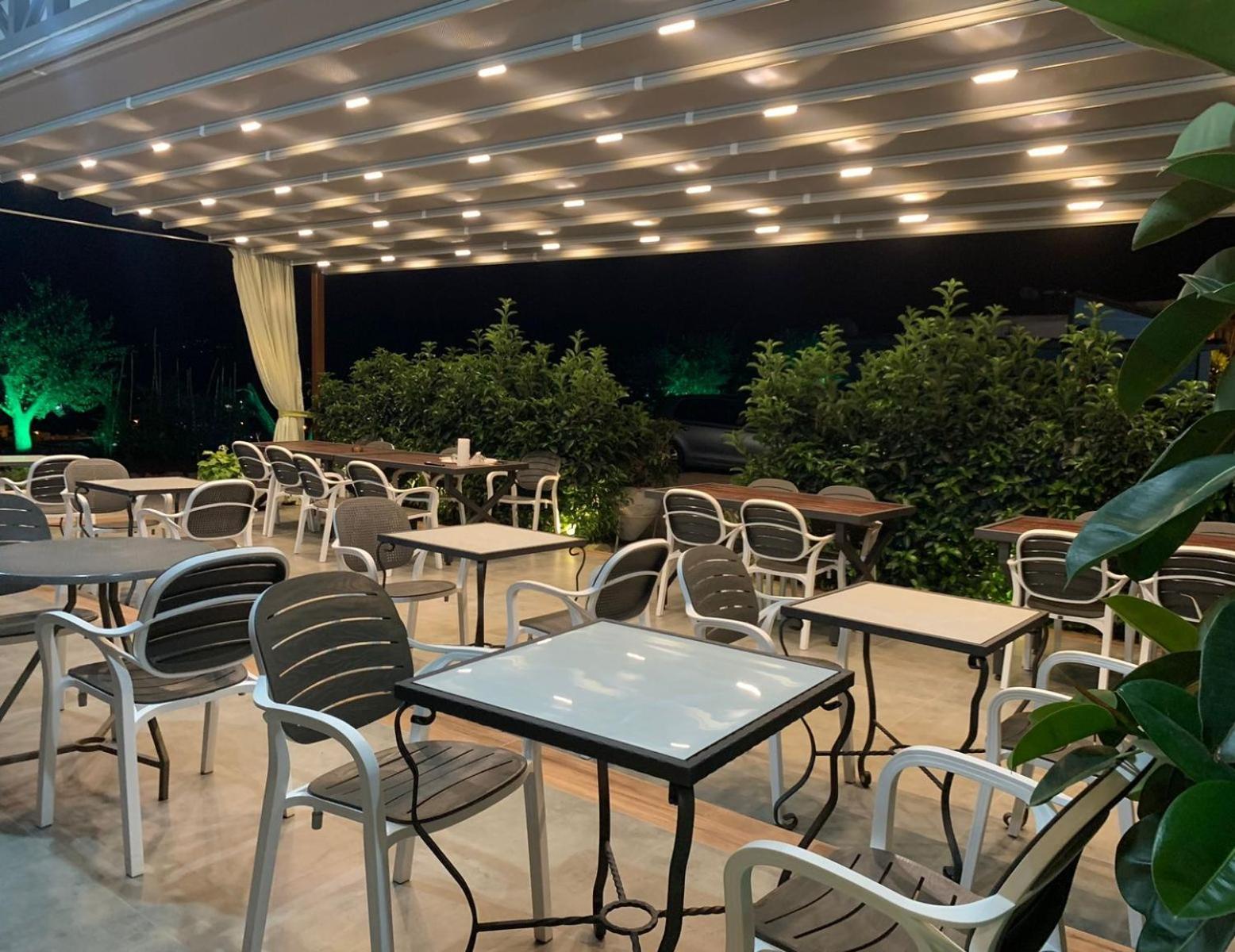 Vila Marjana Sarandë Exteriör bild